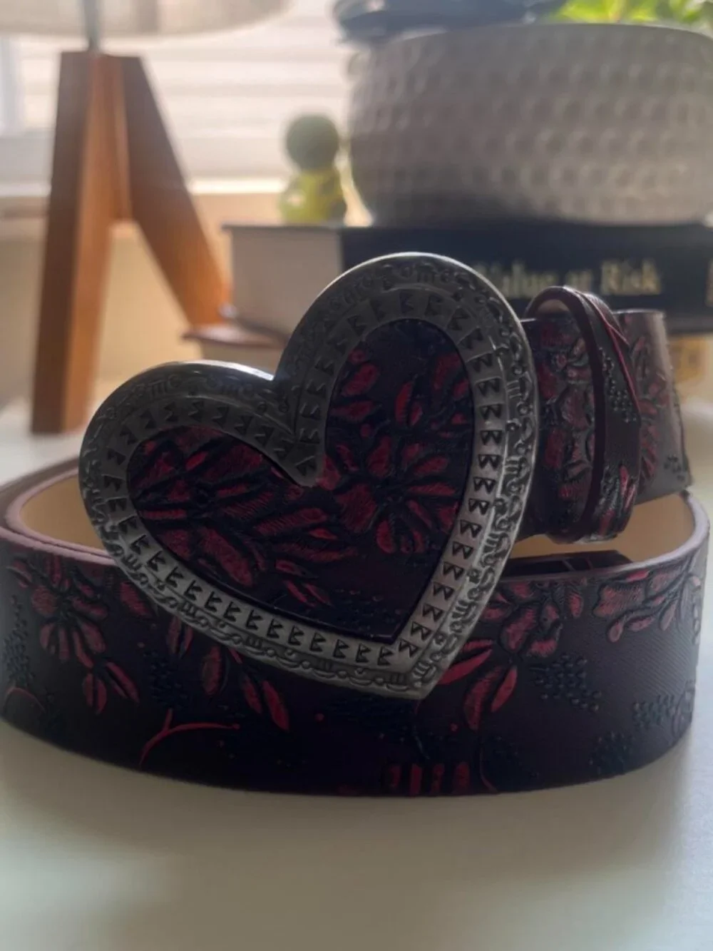 Red Heart belt with a gorgeous design